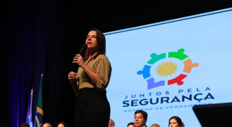 Durante lançamento do Juntos pela Segurança, Raquel Lyra reforçou que a integração do Estado com as prefeituras, Poder Judiciário e sociedade civil para a redução dos crimes em Pernambuco