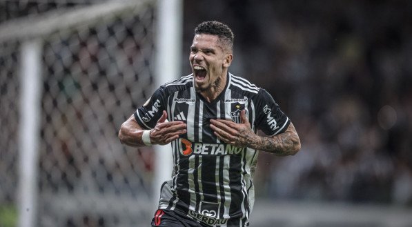 Paulinho &eacute; titular no Atl&eacute;tico-MG contra o Am&eacute;rica-MG pela 32&ordf; rodada do Brasileir&atilde;o