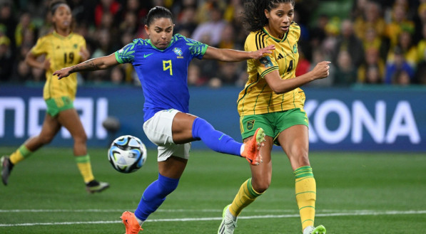Brasil e Jamaica pela Copa do Mundo Feminina.
