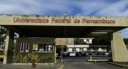 Universidade Federal de Pernambuco abre concurso com 113 vagas para administrativos.