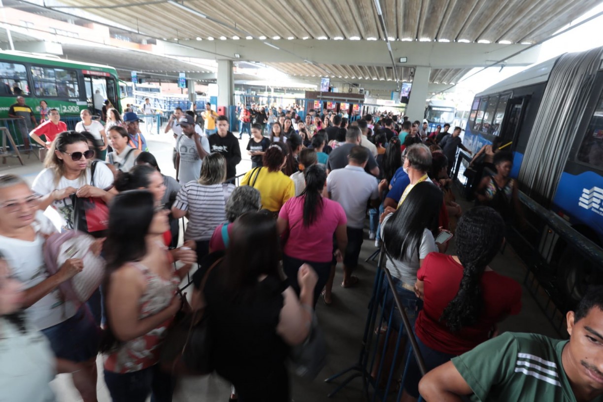 Metrô do Recife entra em greve geral no Grande Recife