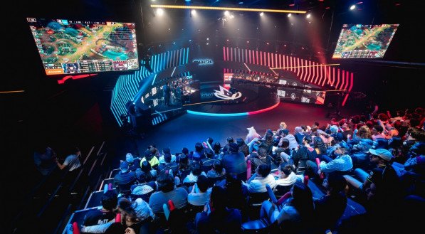 Estúdio da Riot Games em rodada do Campeonato Brasileiro de League of Legends - CBLoL