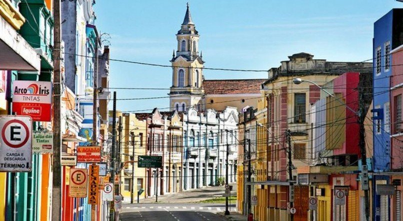 Avenida Maciel Pinheiro, no Centro de João Pessoa