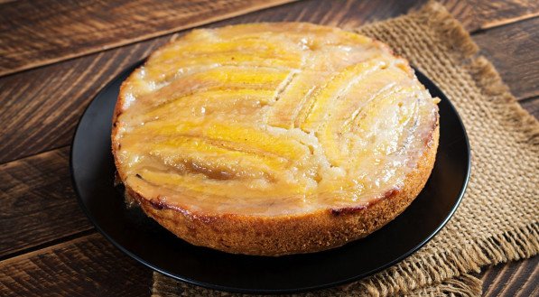 Torta de Banana Caramelada