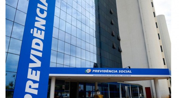 O caso é investigado pela Polícia Federal (PF) e pela Controladoria-Geral da União (CGU) como crimes de corrupção (ativa e passiva), violação de sigilo funcional, falsificação de documento, organização criminosa e lavagem de dinheiro