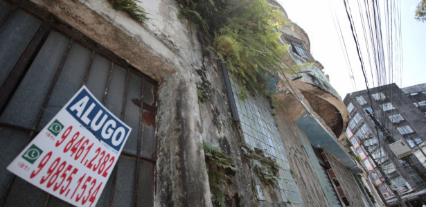 Abandono de prédios na Rua Nova no centro do Recife - Antigo Liceu - Urbanismo - Centro - Recife 
