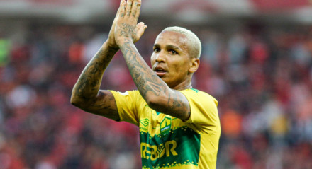 Em alta no Cuiabá, Deyverson sonha com convocação para Seleção Brasileira
