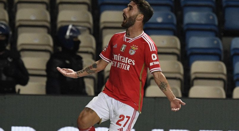 O portugu&ecirc;s Rafa Silva est&aacute; sendo um dos principais jogadores do Benfica