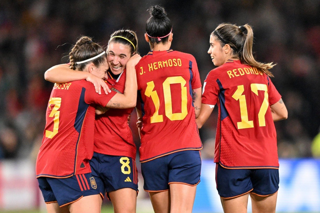 Espanha x Inglaterra: final da Copa Feminina premia carinho com a base -  Blog Drible de Corpo