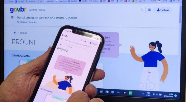 O Programa Universidade Para Todos (Prouni) oferta bolsas de estudo, integrais e parciais