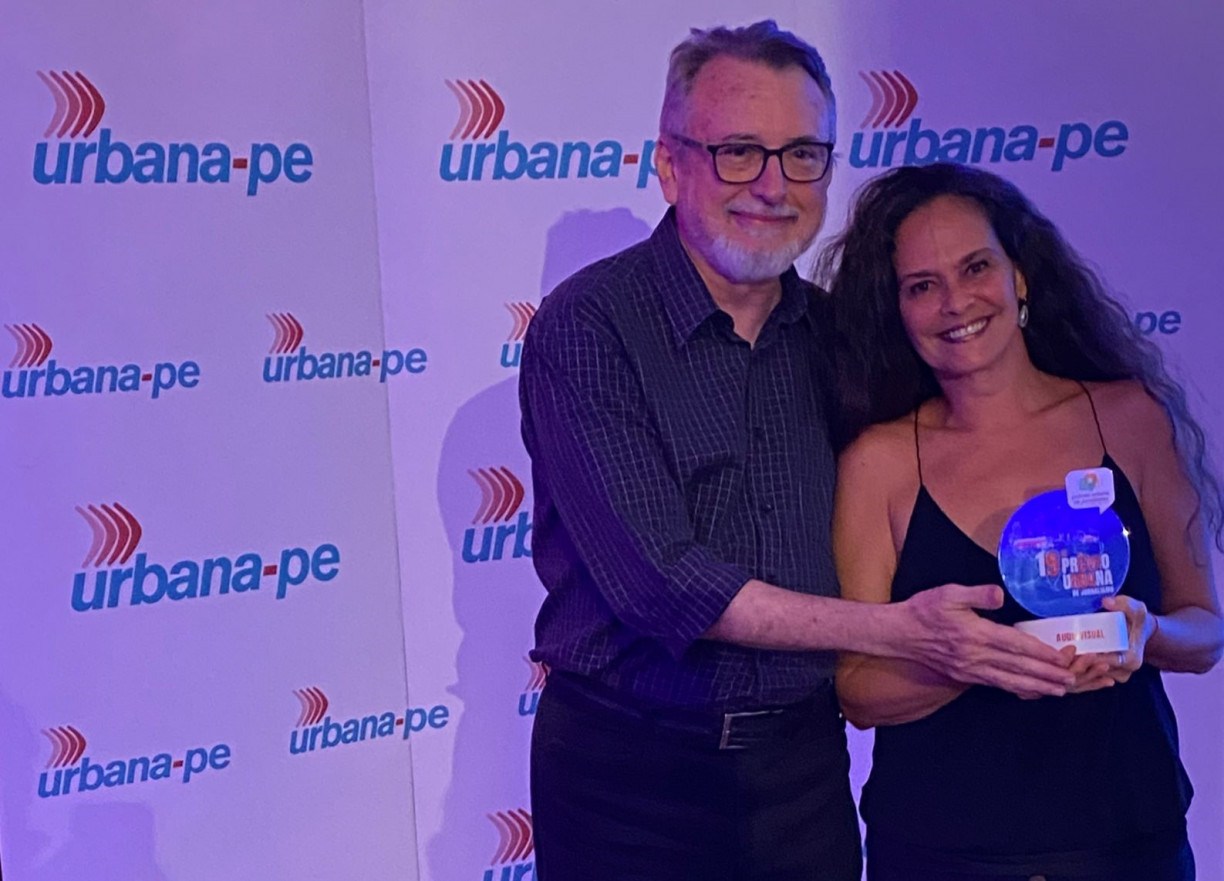 A repórter do JC, Roberta Soares, conquistou o prêmio Urbana-PE de Jornalismo