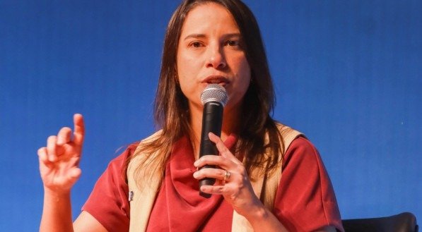 Mudança da posição de Pernambuco no Ranking de Competitividade 2023 vai exigir muito trabalho de Raquel Lyra