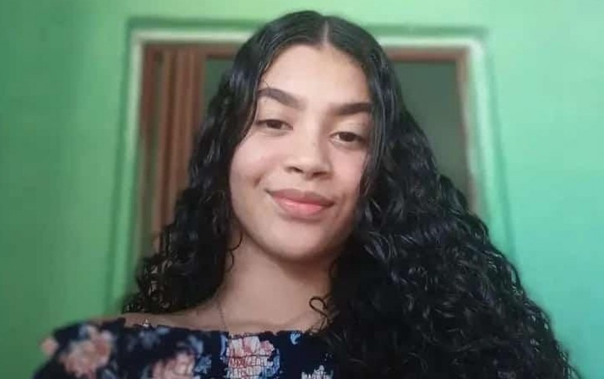 Mickaely Vitória, de 18 anos, foi morta a facadas no bairro de Águas Compridas, em Olinda