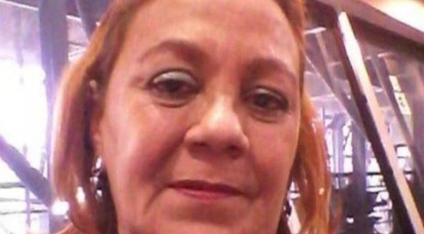 Professora aposentada é achada morta em Moreno; suspeita é de latrocínio
