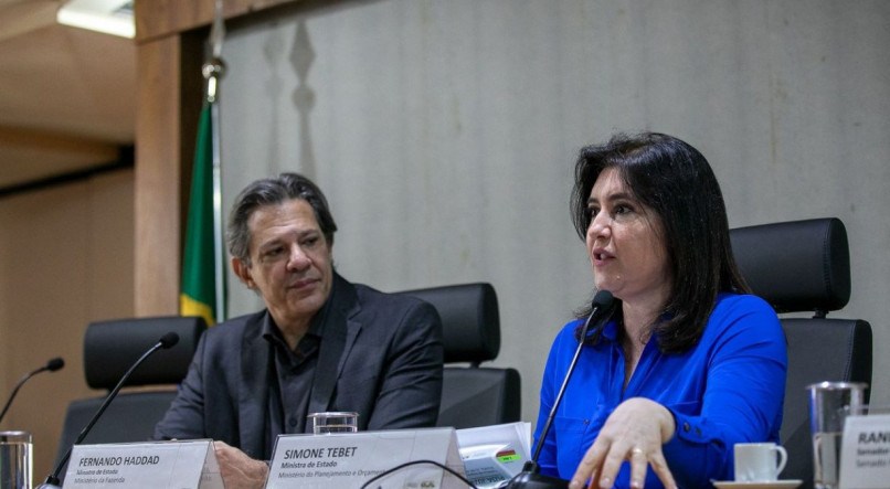 Os ministros da Fazenda, Fernando Haddad, e do Planejamento e Orçamento, Simone Tebet