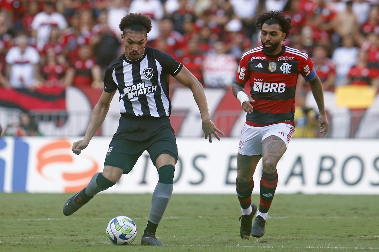 Hoje (2), o Botafogo enfrenta o Flamengo pela 22&ordf; rodada do Campeonato Brasileiro.