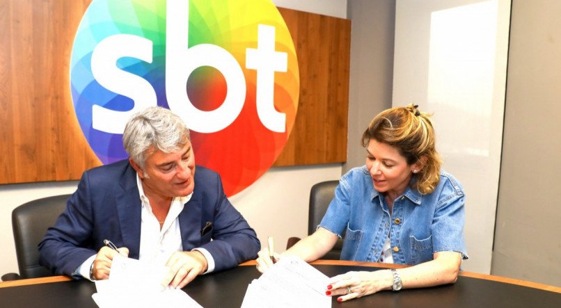 Cléber Machado assinou contrato com o SBT nesta sexta-feira