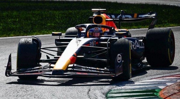 Max Verstappen venceu a 10ª corrida consecutiva no GP da Itália