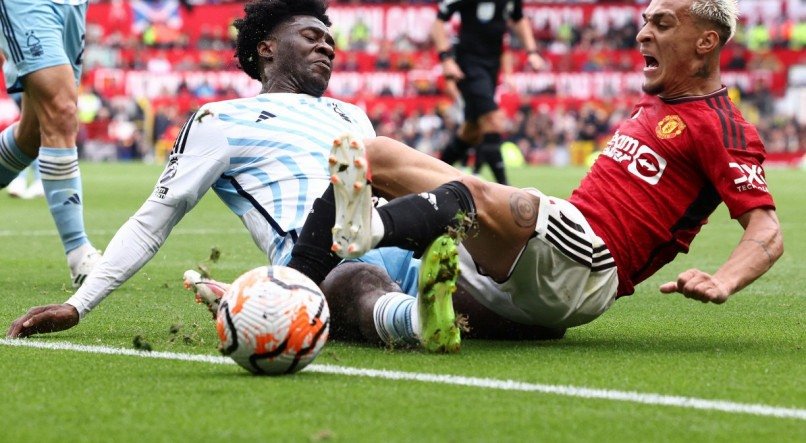 Antony joga no Manchester United