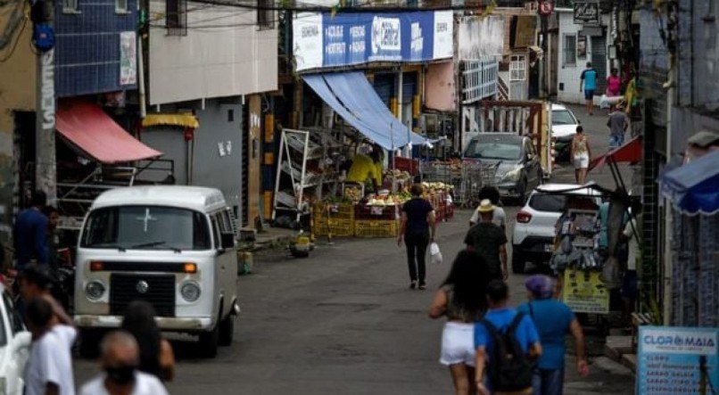 Áreas do subúrbio de Salvador têm vivido dias de caos e violência, inclusive com toque de recolher