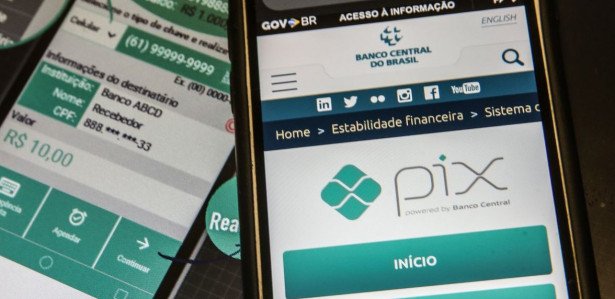 Pix é o pagamento instantâneo brasileiro. O meio de pagamento criado pelo Banco Central (BC) em que os recursos são transferidos entre contas em poucos segundos, a qualquer hora ou dia. É prático, rápido e seguro.