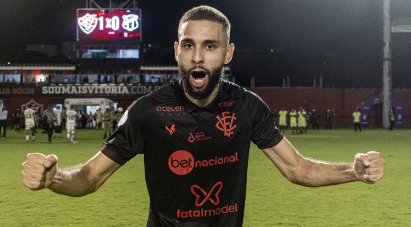 O Vit&oacute;ria &eacute; o l&iacute;der com folga da S&eacute;rie B do Campeonato Brasileiro