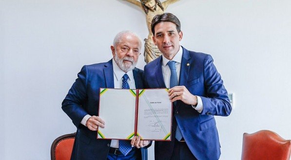 Sílvio Costa Filho assume Ministério dos Portos e Aeroportos do Brasil 