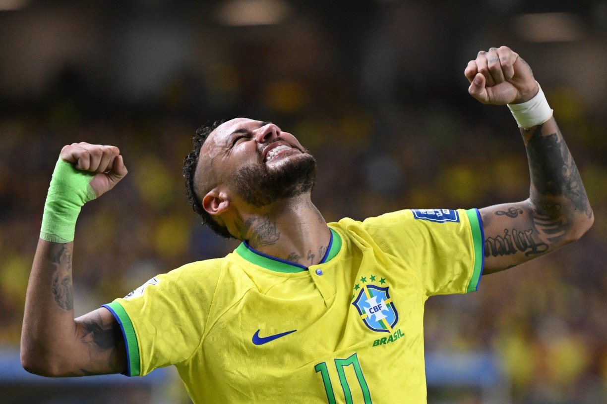 Neymar &eacute; o camisa 10 do Brasil