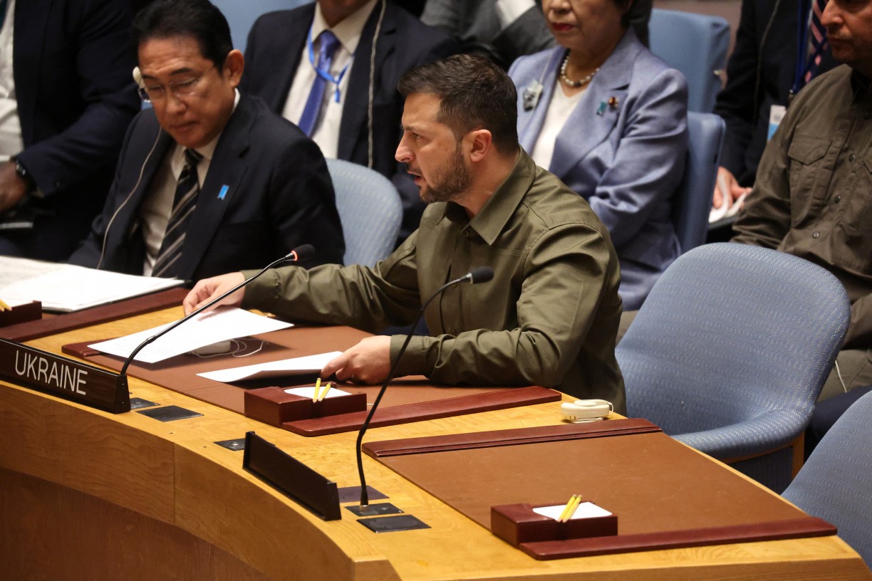 Zelensky urgiu a ONU a destituir a Rússia de seu poder de veto no Conselho de Segurança