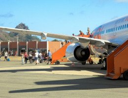 Obras no aeroporto vão ajudar turismo de Noronha