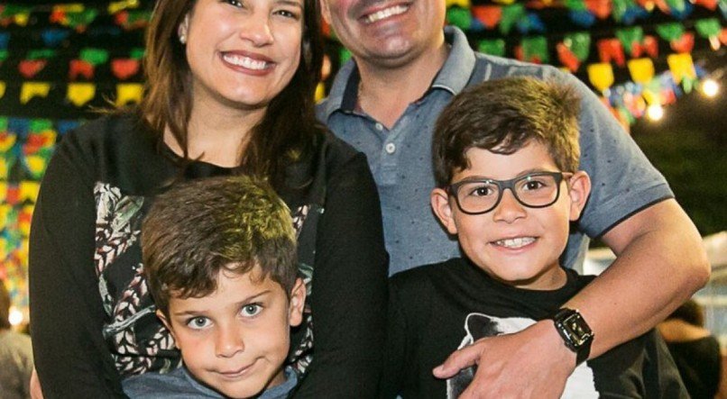 Raquel Lyra, Fernando Lucena e filhos