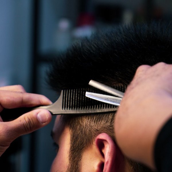 Melhores cortes de cabelo masculino 2023: 10 opções incríveis!