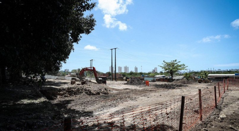 Anualmente, o rio transborda da sua calha, inundando &aacute;reas mais baixas da bacia