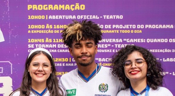 Tr&ecirc;s estudantes da ETE C&iacute;cero Dias - NAVE Recife, participaram da primeira edi&ccedil;&atilde;o do Decola