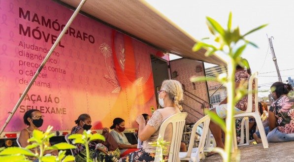 Mamógrafo Móvel realiza 1.600 exames de mama gratuitos no Recife em junho