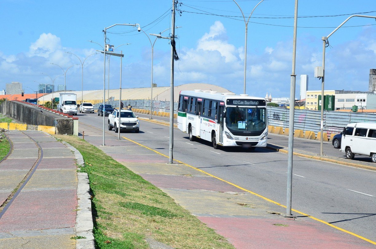 As obras na Ponte Giratória têm previsão têm previsão de conclusão até o fim deste ano