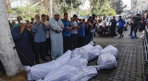 Israel contabiliza centenas de mortes em seu territ&oacute;rio