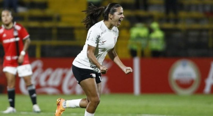 Millene Fernandes marcou o gol da vitória do Corinthians na estreia da Libertadores feminina