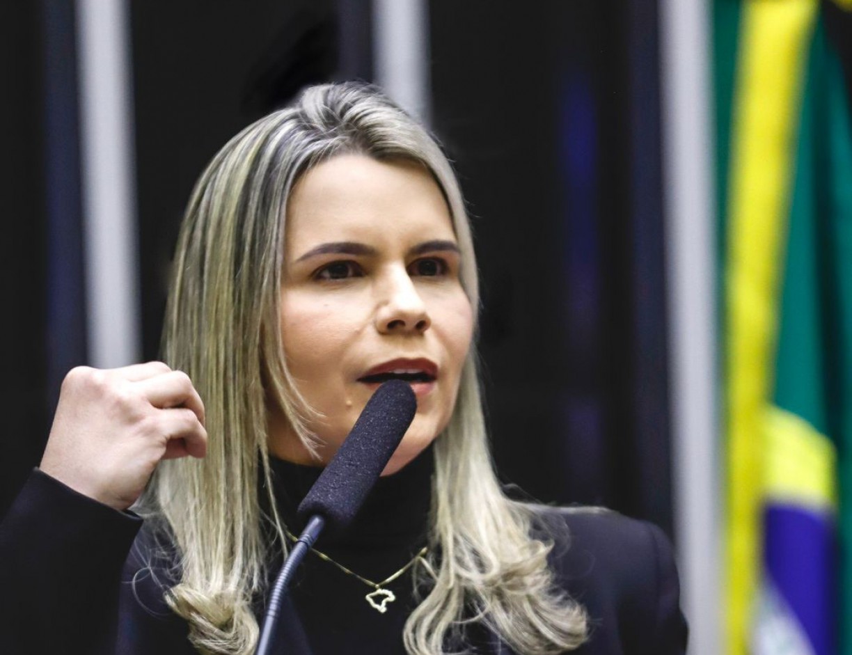 Clarissa critica postura de Lula e pede envio de Exército