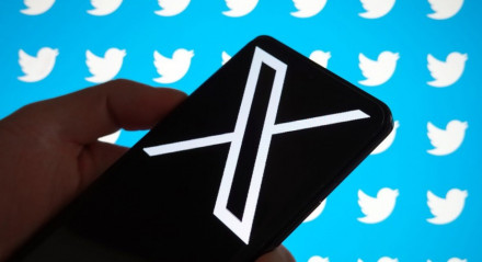 Ao mudar o nome do Twitter para X, a companhia adquirida por Elon Musk perdeu valor.