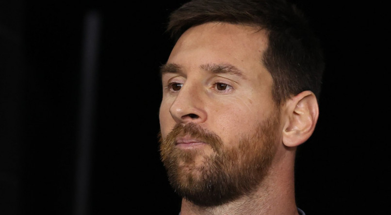 Messi foi convocado pela Argentina, apesar de lesão na perna