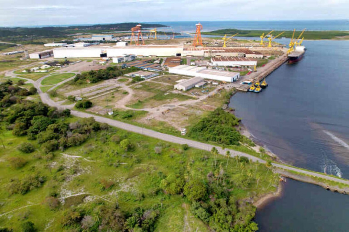 Área do futuro Terminal de Uso Privada da Maersk em Suape desmenbrada do Estaleiro Atlantico Sul.