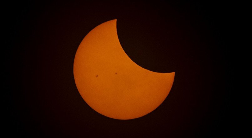 Acompanhe aqui a transmissão ao vivo do eclipse solar total