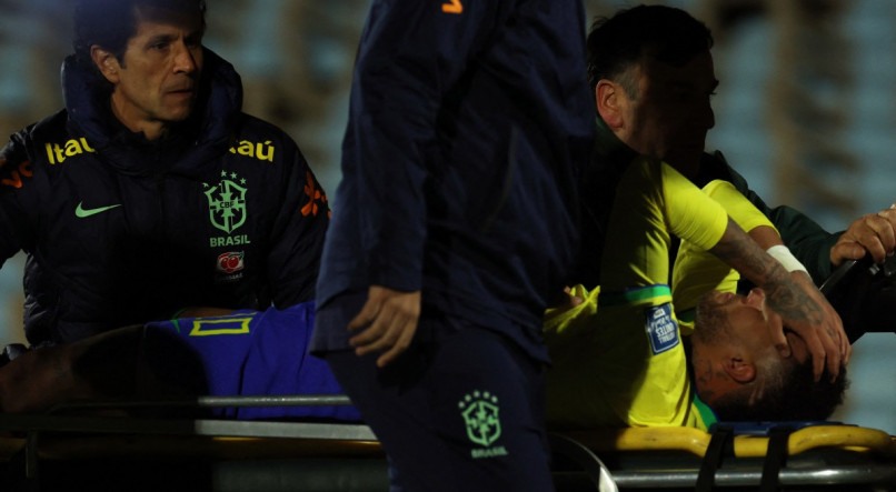 Neymar se lesionou em jogo do Brasil diante do Uruguai