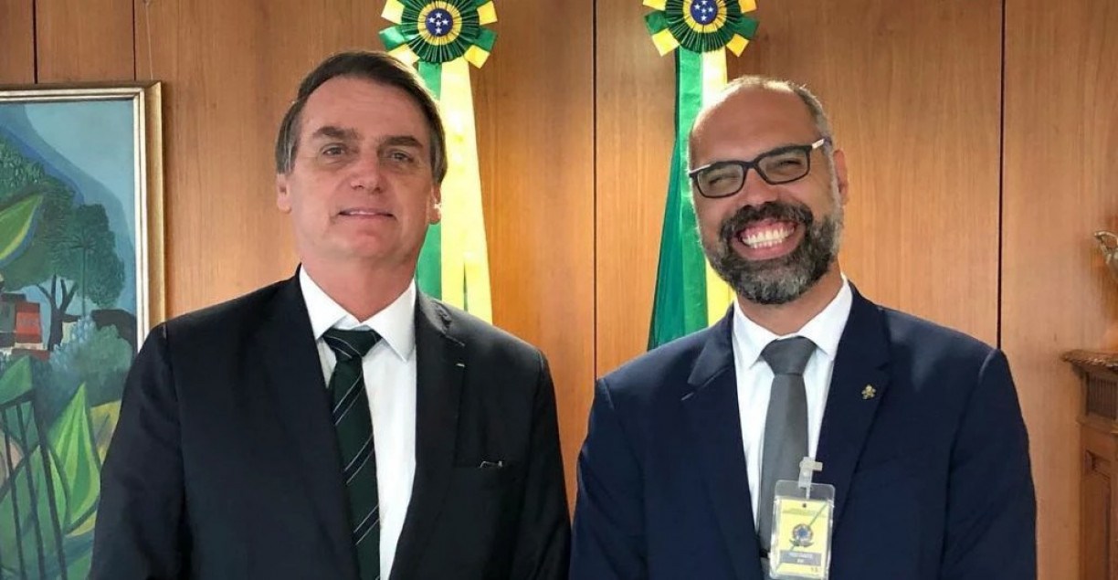 Bolsonaro e o blogueiro Allan dos Santos