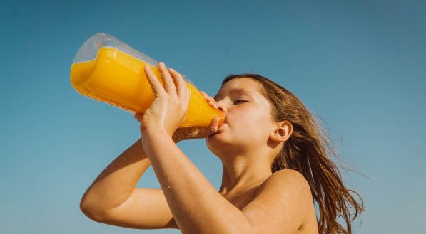 Veja para que serve o suco de inhame com laranja