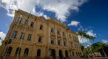 Fachada do Palácio do Campo das Princesas, a sede do governo de Pernambuco