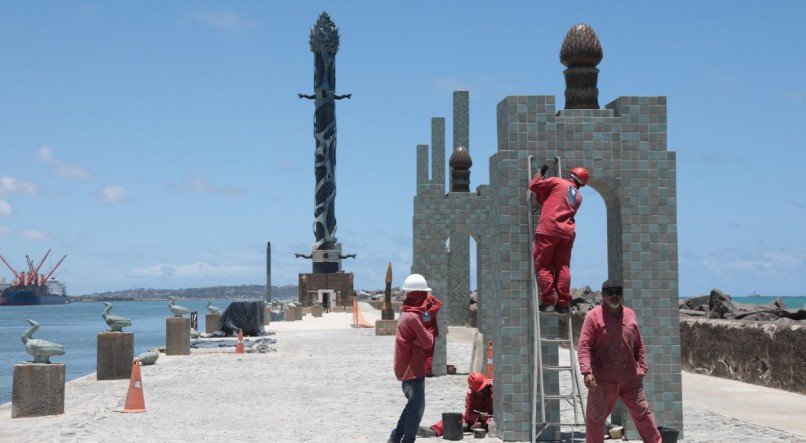 Obras no Parque das Esculturas, de Francisco Brennand