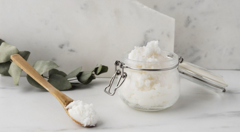 O bicarbonato de sódio é tipo de sal com diversas aplicacões no dia a dia
