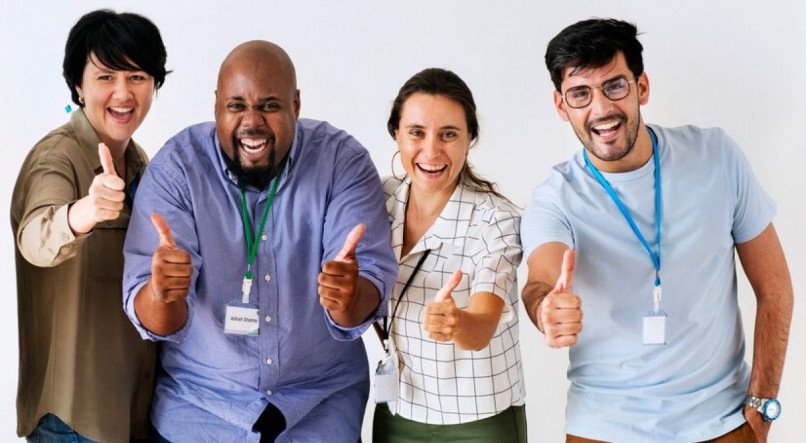 Veja mensagens e frases para enviar para um servidor público no dia deles.